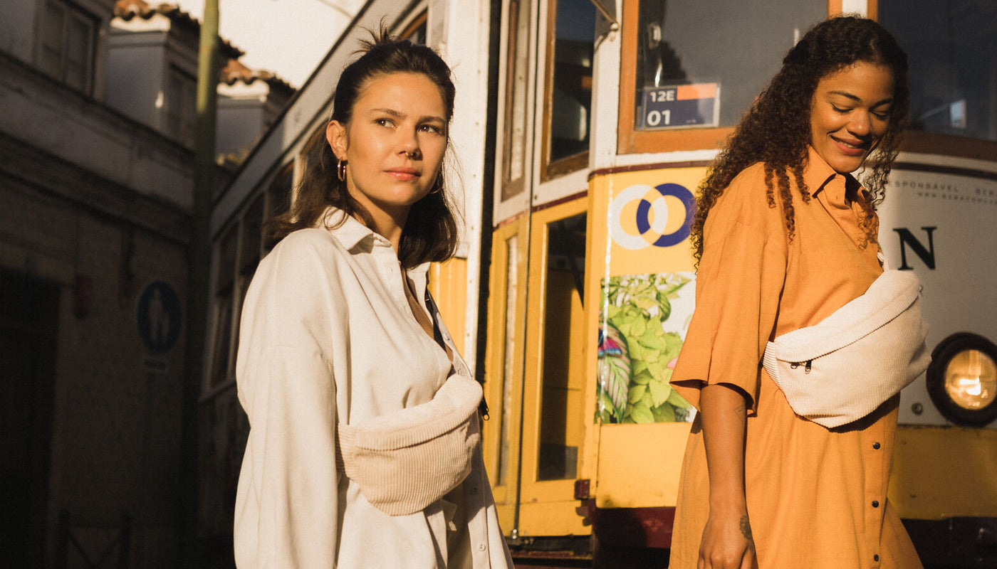 Bauchtasche Cord beige im Format groß & eckig