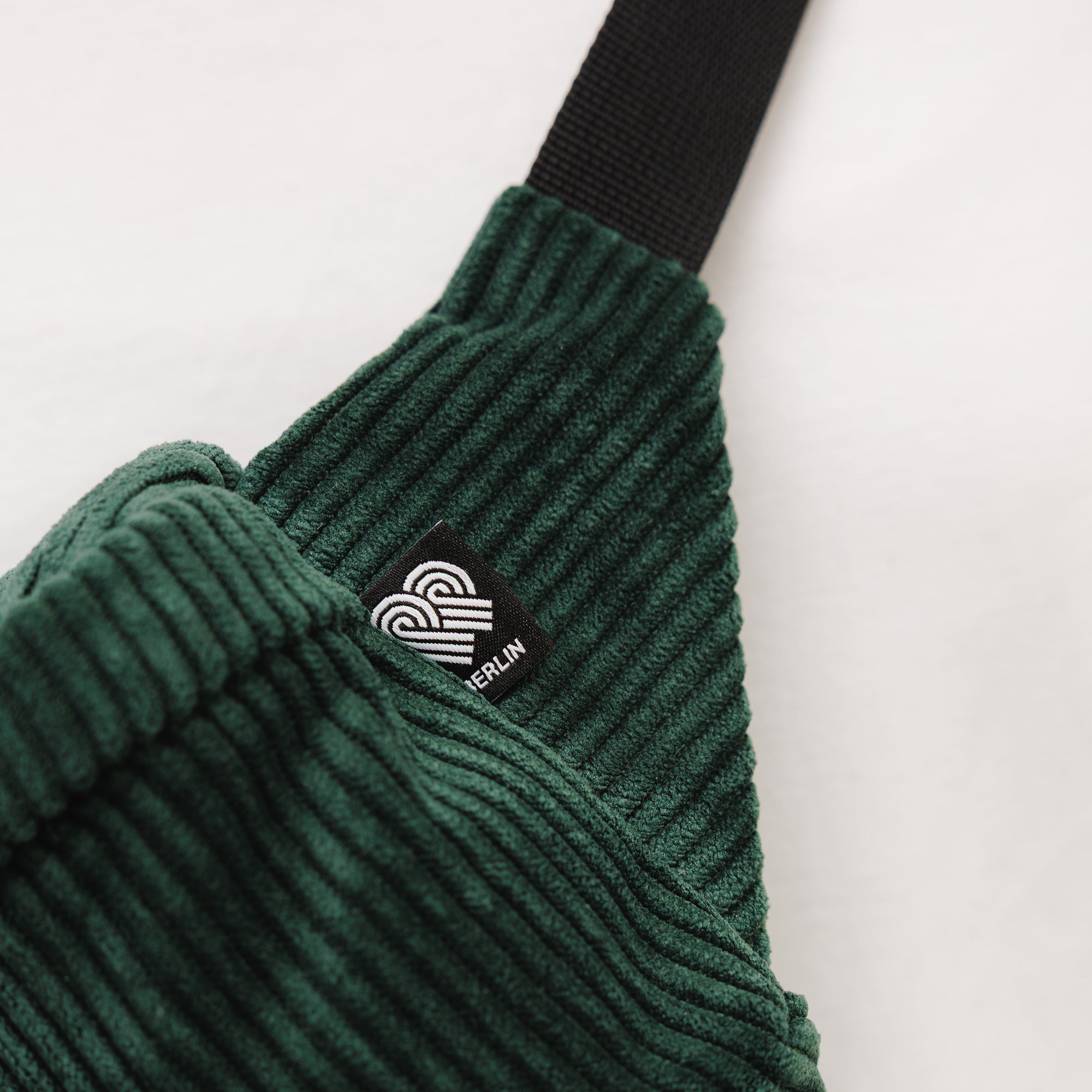 Bauchtasche eckig, Cord Grün Detail4 (8) #farbe_Grün