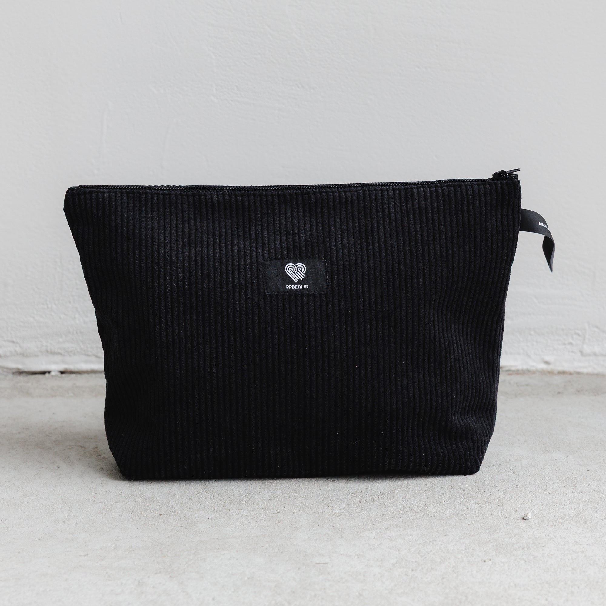Kulturbeutel groß Cord Schwarz Detail1 (3) #farbe_Schwarz