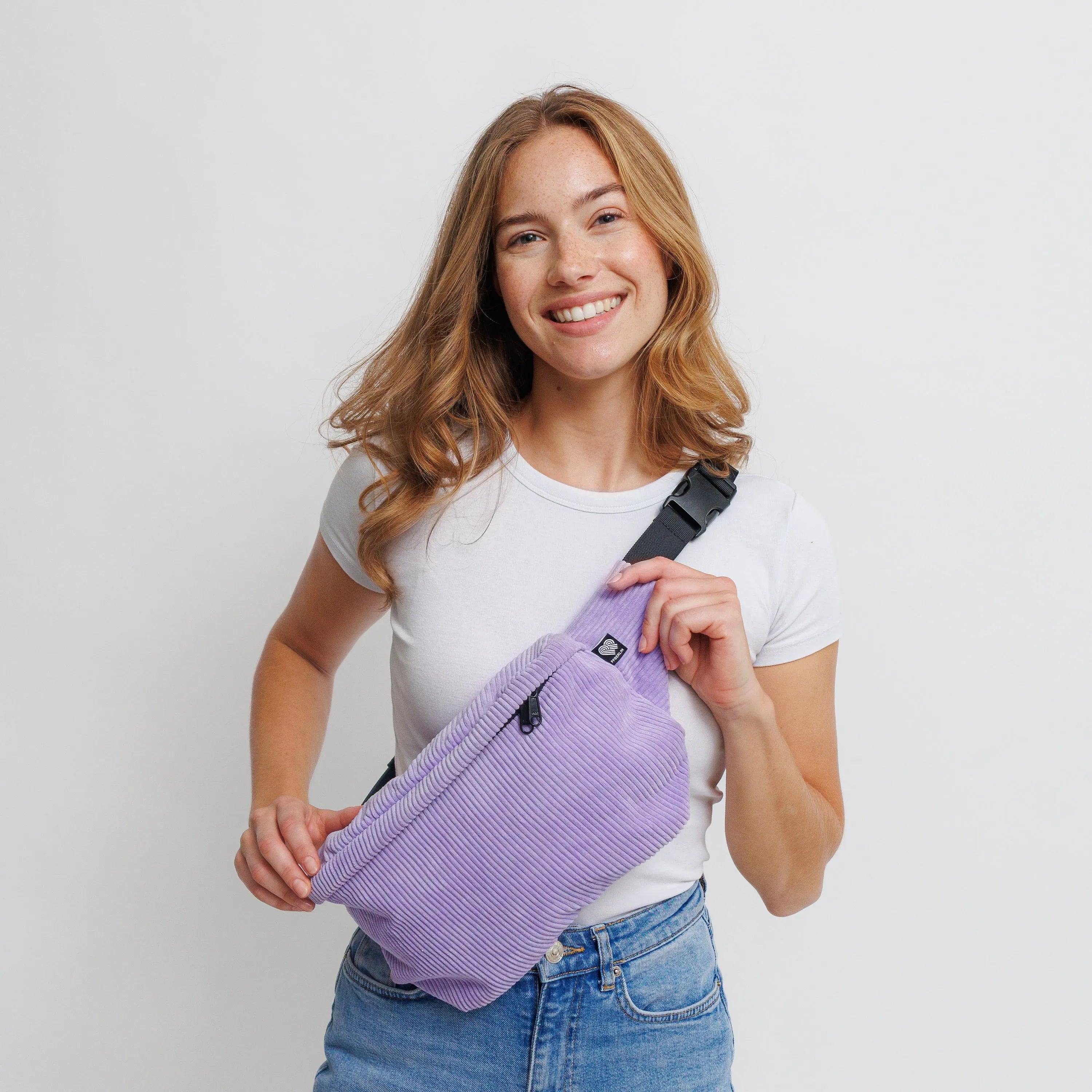 Bauchtasche groß, Cord flieder Model1 (2) #farbe_flieder