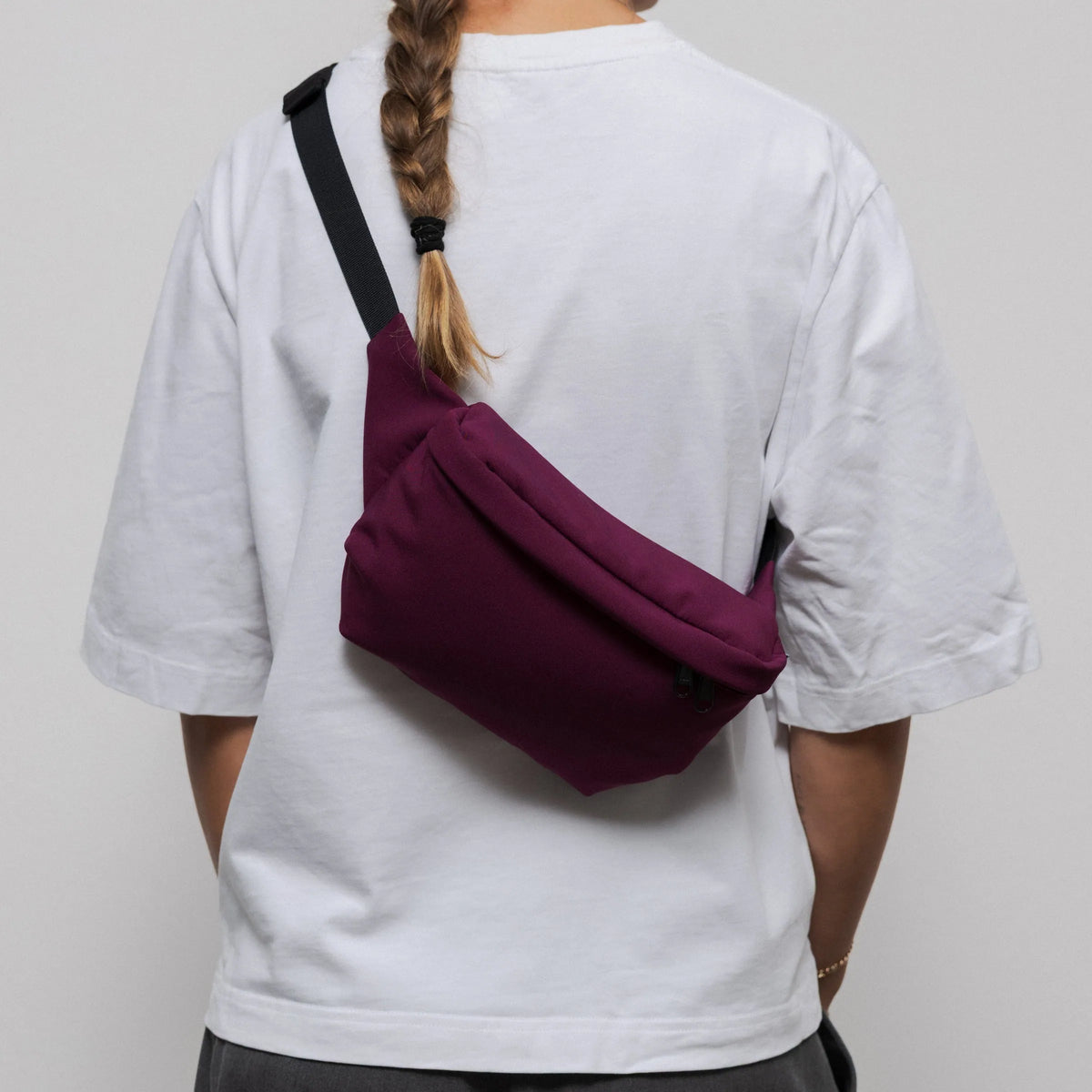 Bauchtasche eckig, Softshell Weinrot Tragebild2 (5) #farbe_weinrot