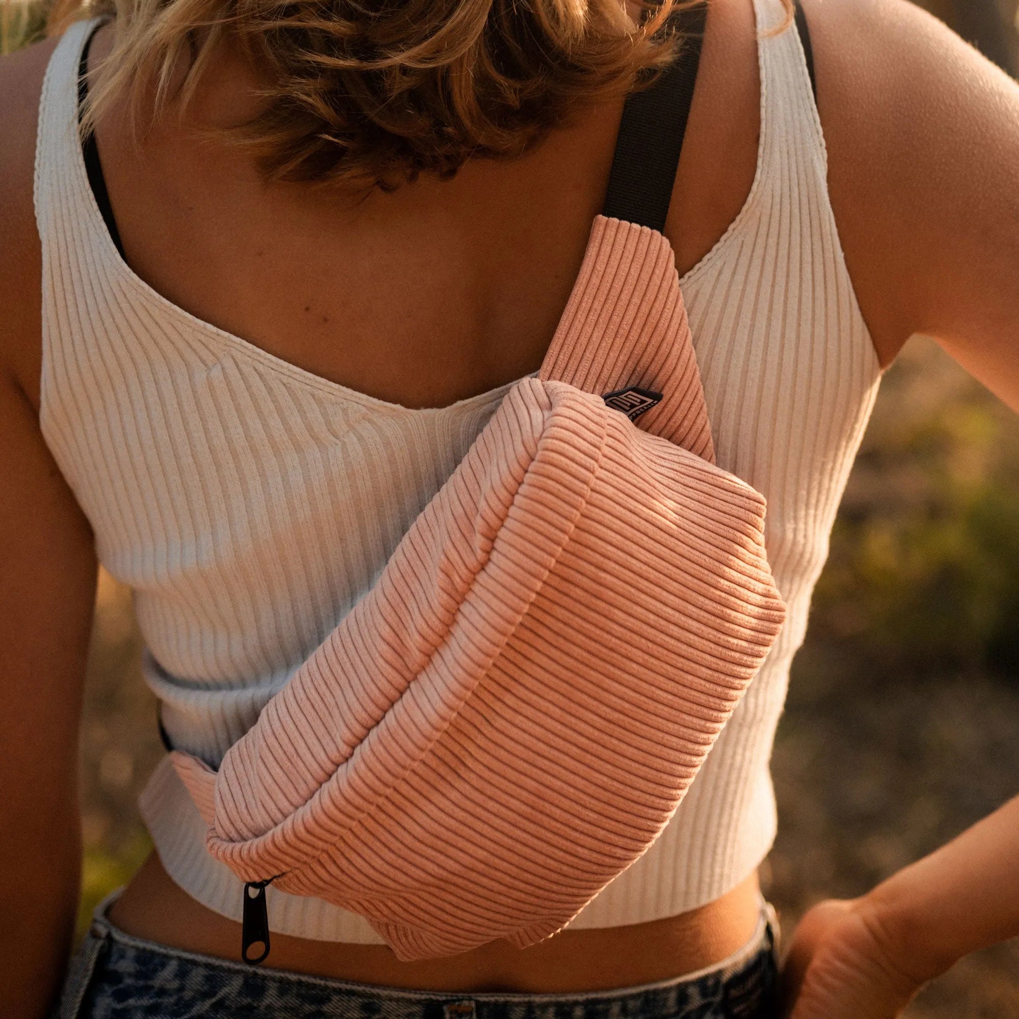 Bauchtasche eckig, Cord Rosa Mood3 (4) #farbe_rosa