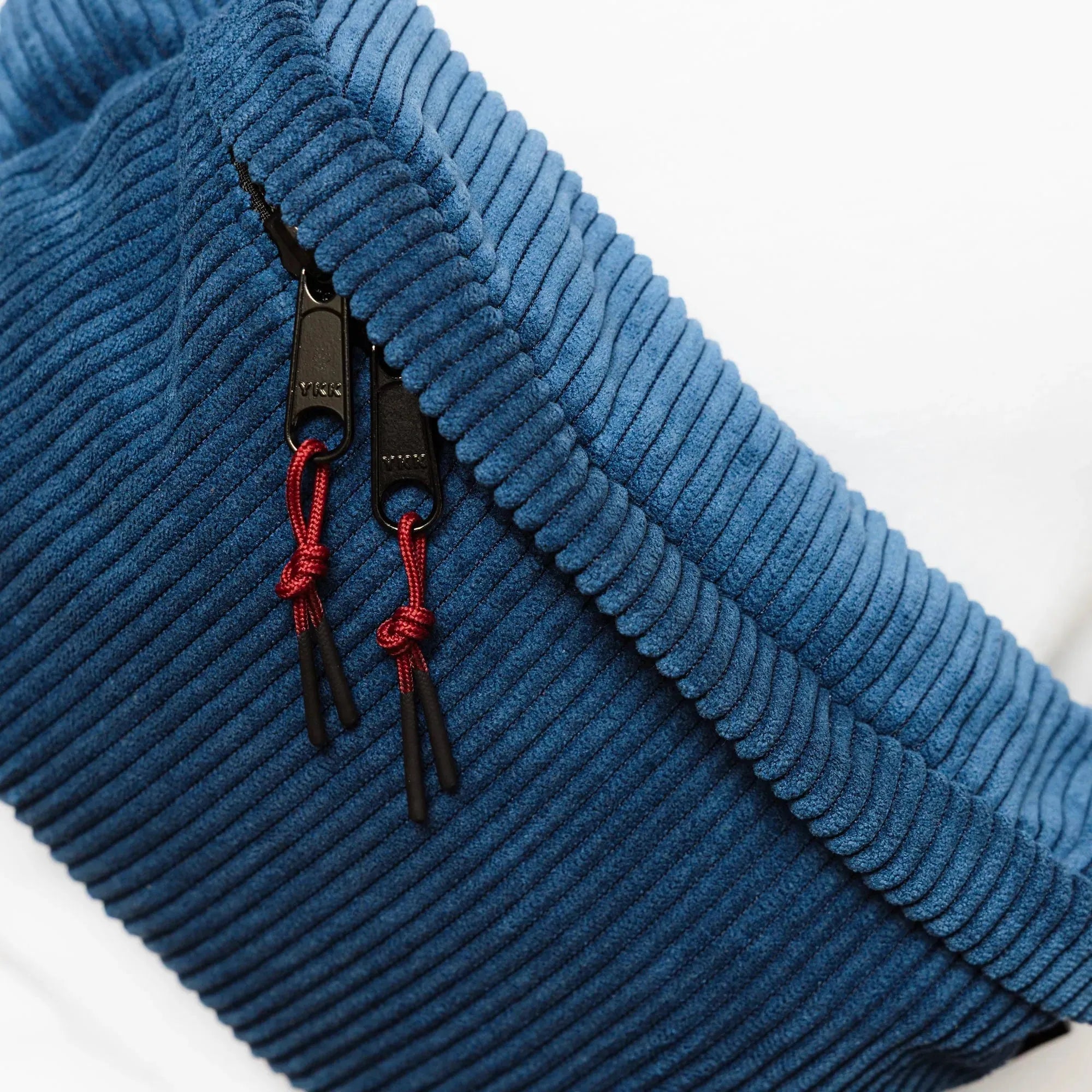 Zipper Puller in Weinrot/Schwarz (2 Stück) Detail (1) #farbe_Weinrot/Schwarz