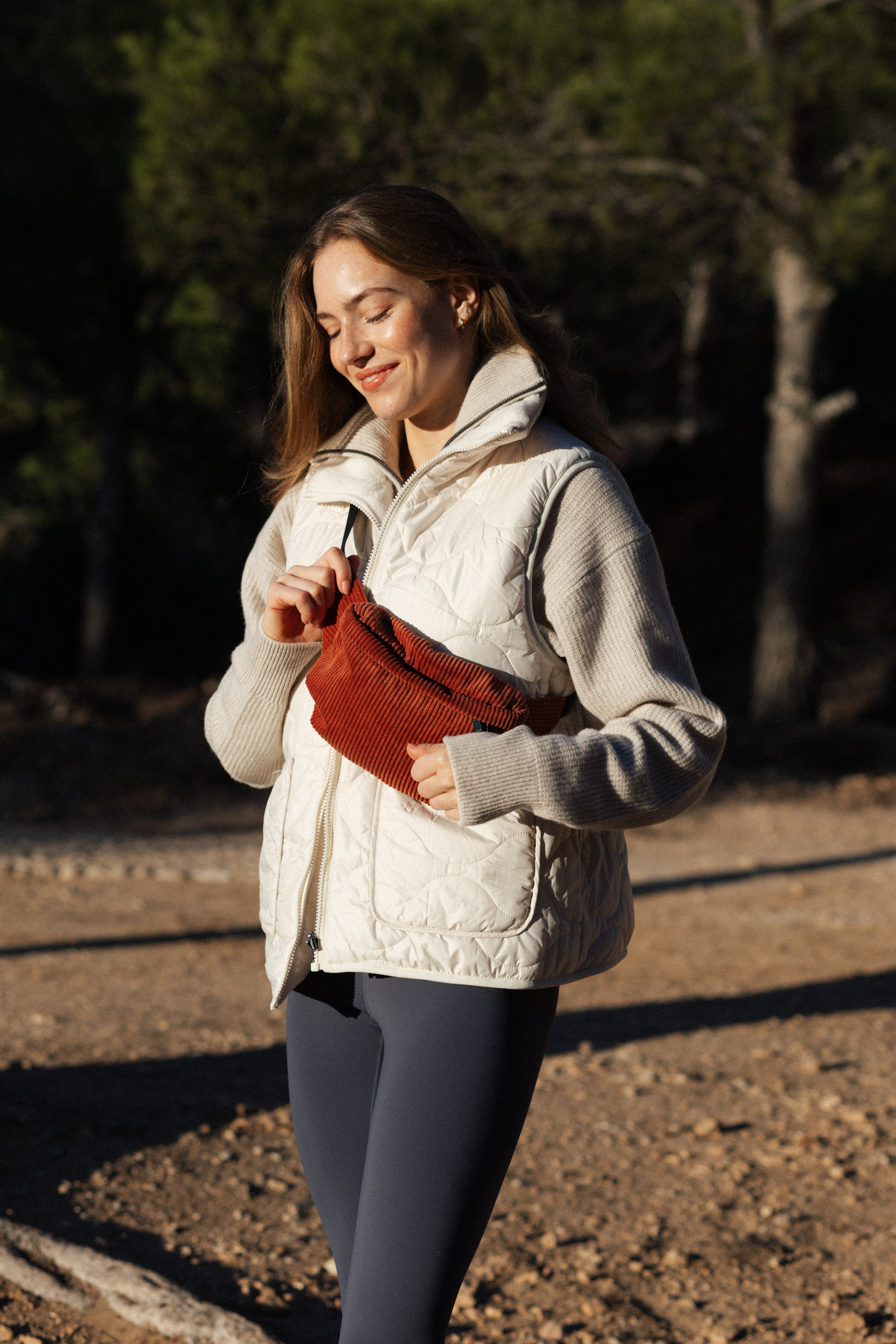 Bauchtasche eckig, Cord Blutorange Mood2 (4) #farbe_blutorange