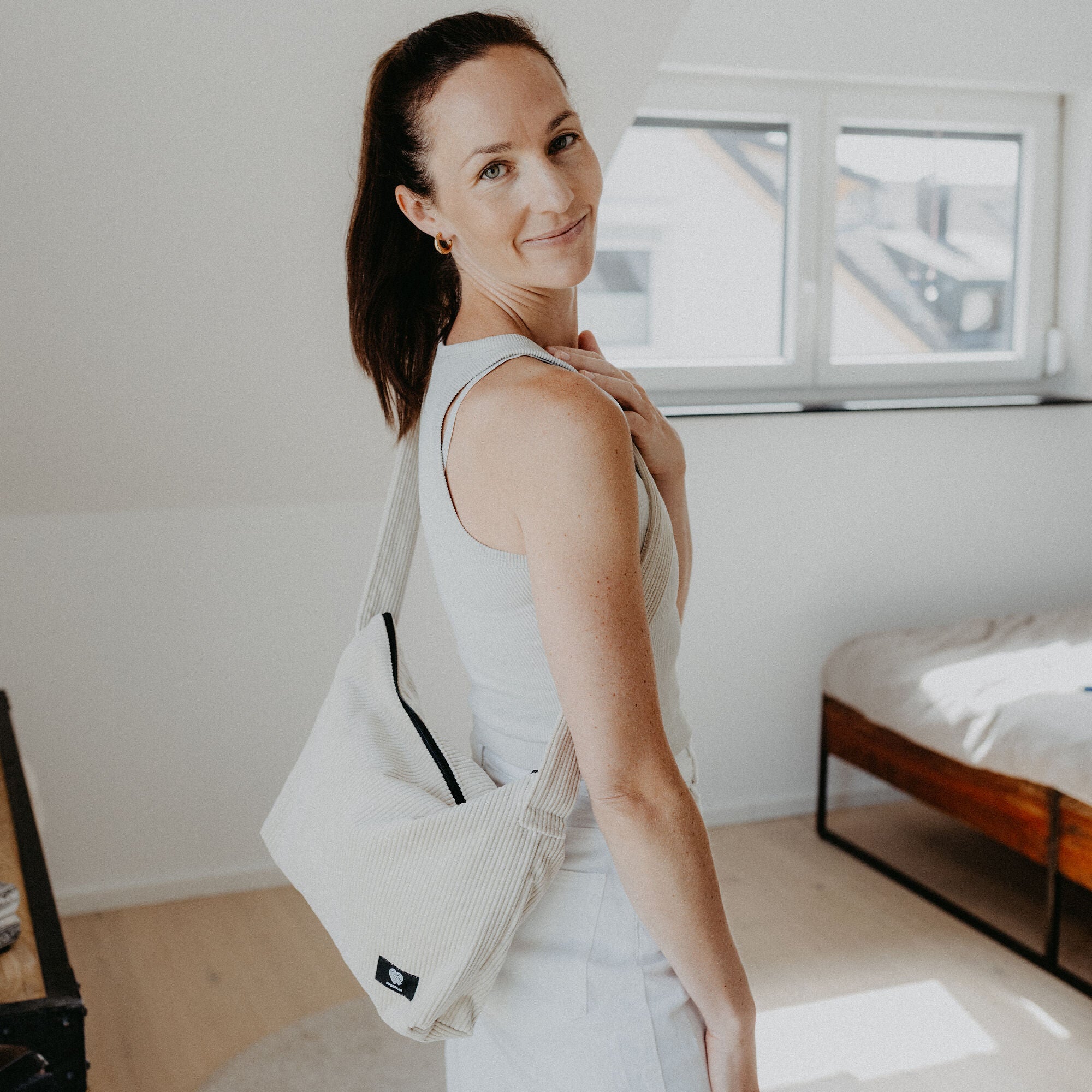 Tragetasche medium Cord Beige (2) #farbe_beige