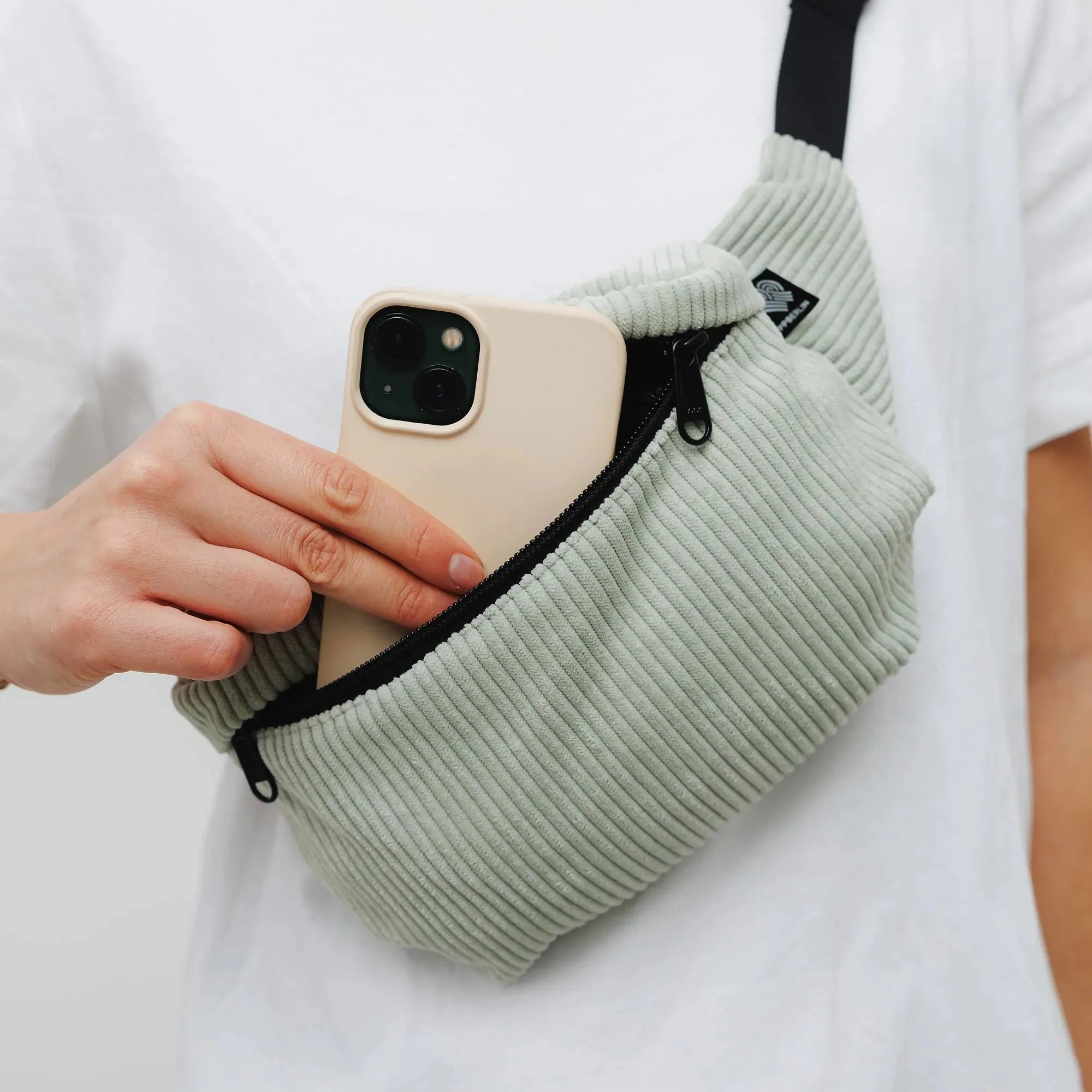 Bauchtasche eckig, Cord Mint Detail1 (4) #farbe_mint