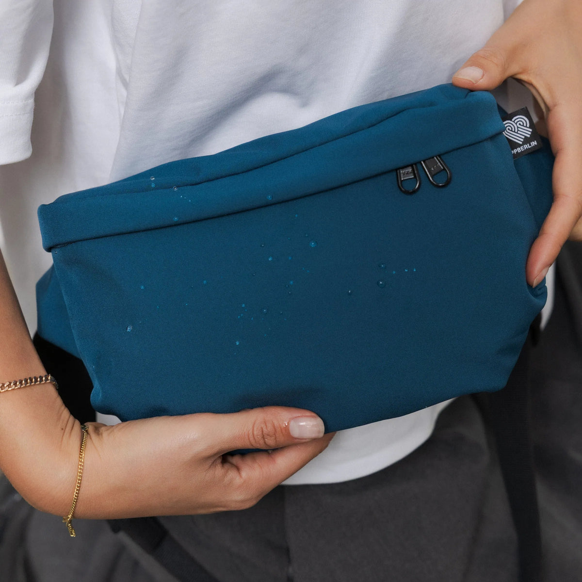 Bauchtasche eckig, Softshell Petrol Detail4 (7) #farbe_petrol