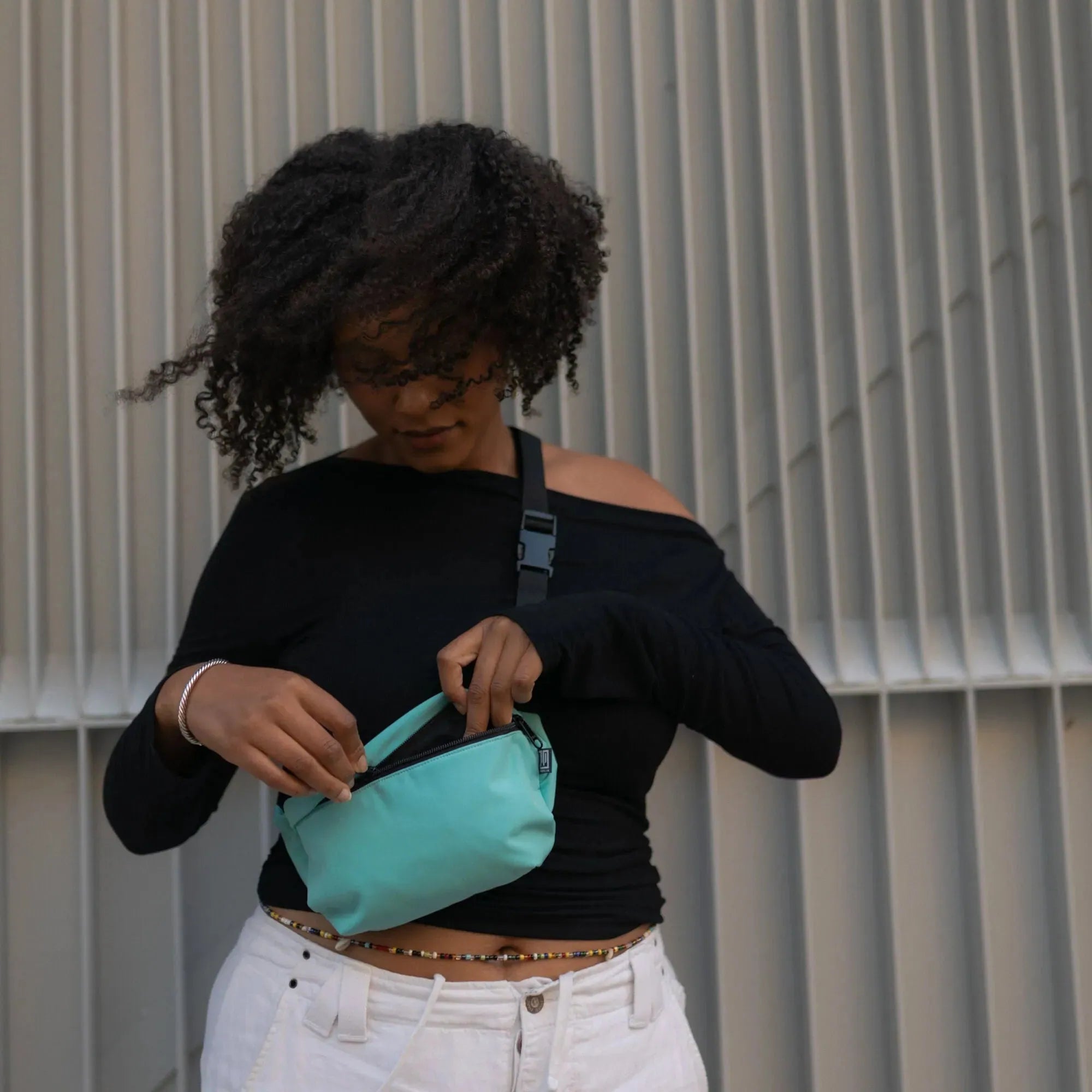 Bauchtasche eckig, Softshell Aquablau Mood1 (6) #farbe_Aquablau