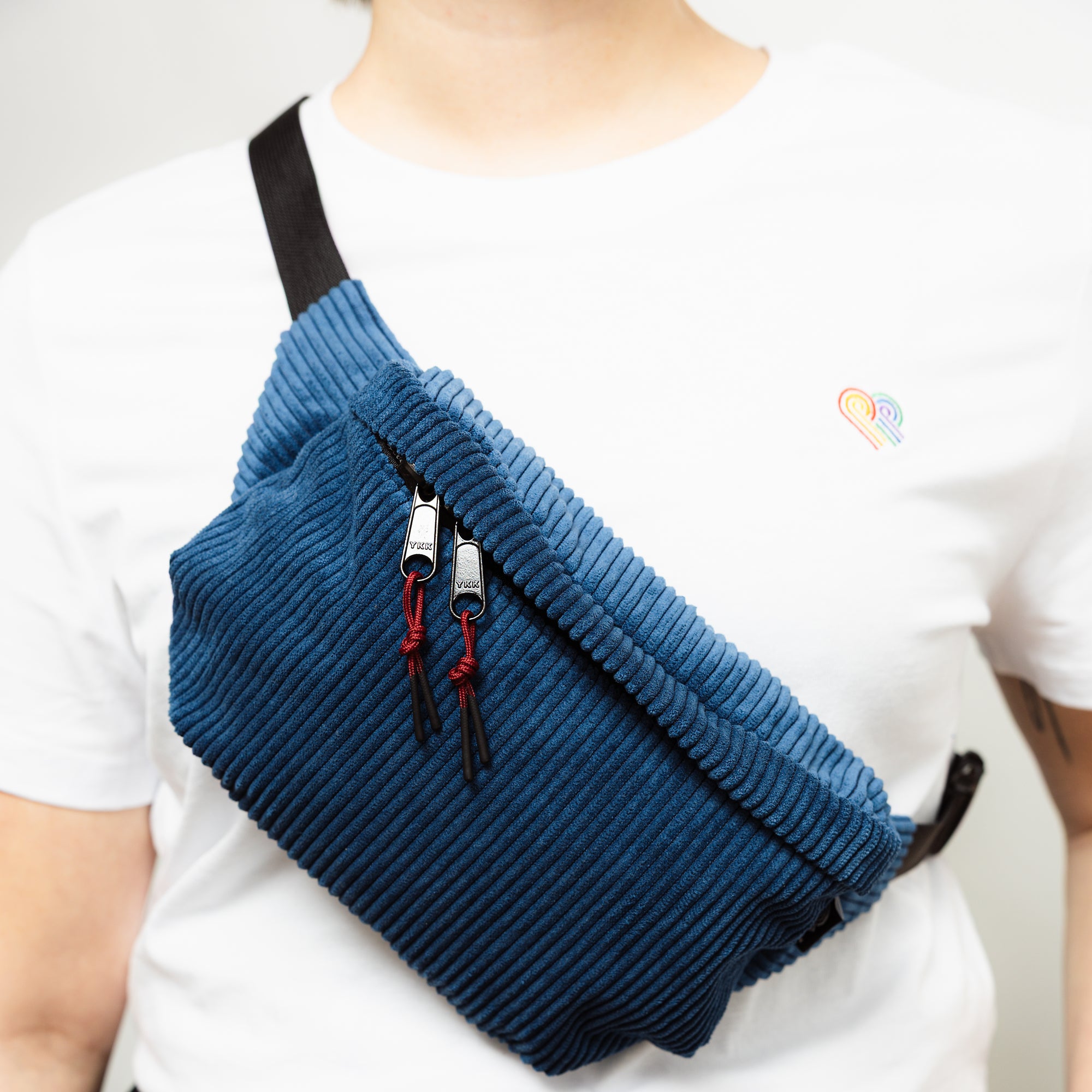 Zipper Puller in Weinrot/Schwarz (2 Stück) Detail (1) #farbe_Weinrot/Schwarz