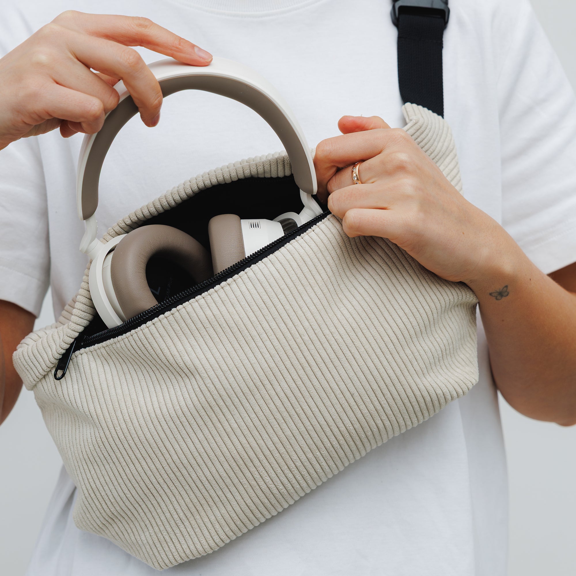 Bauchtasche groß, Cord Beige Detail3 (12) #farbe_Beige