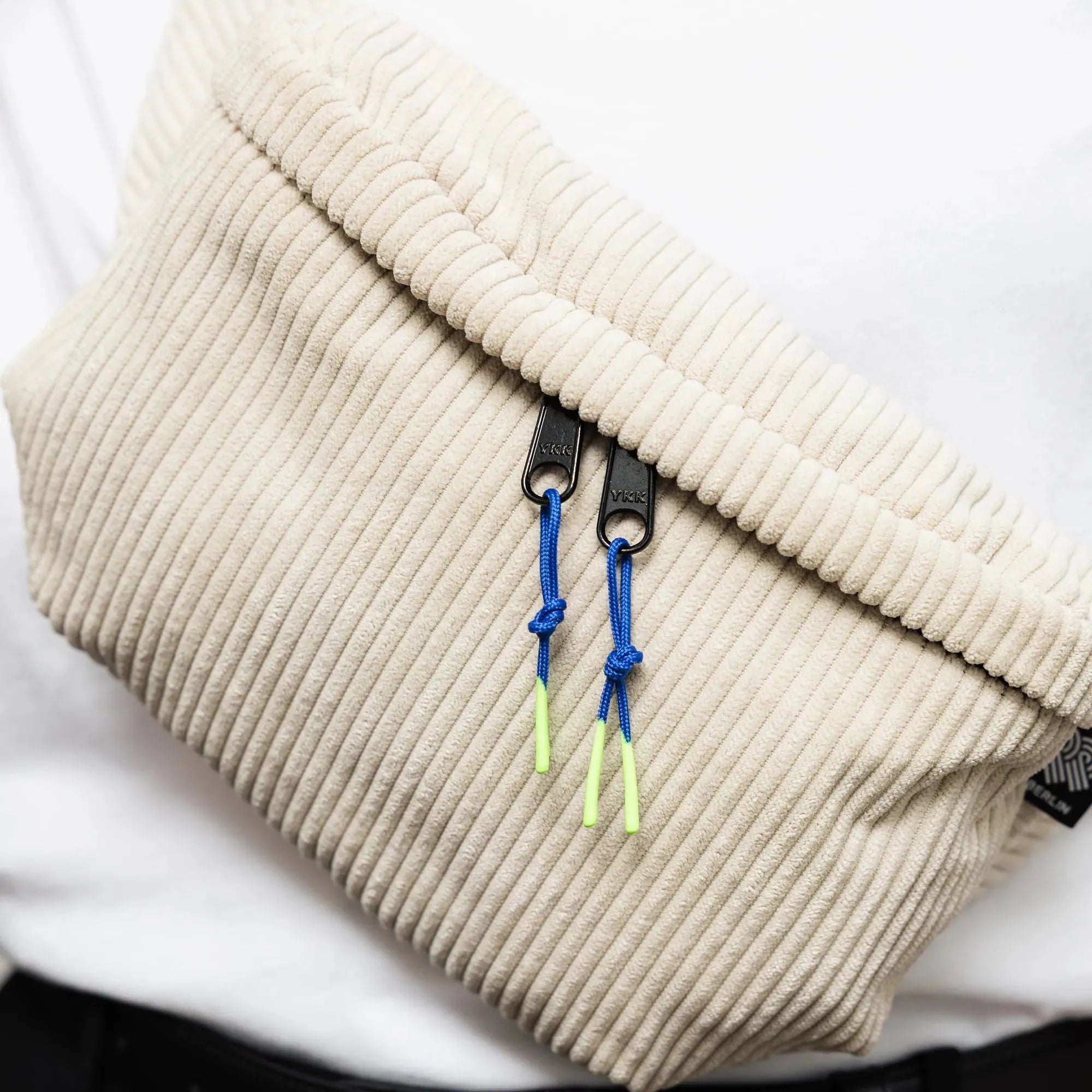 Zipper Puller in Royal/Neongelb (2 Stück) Detail (1) #farbe_Royal/Neongelb