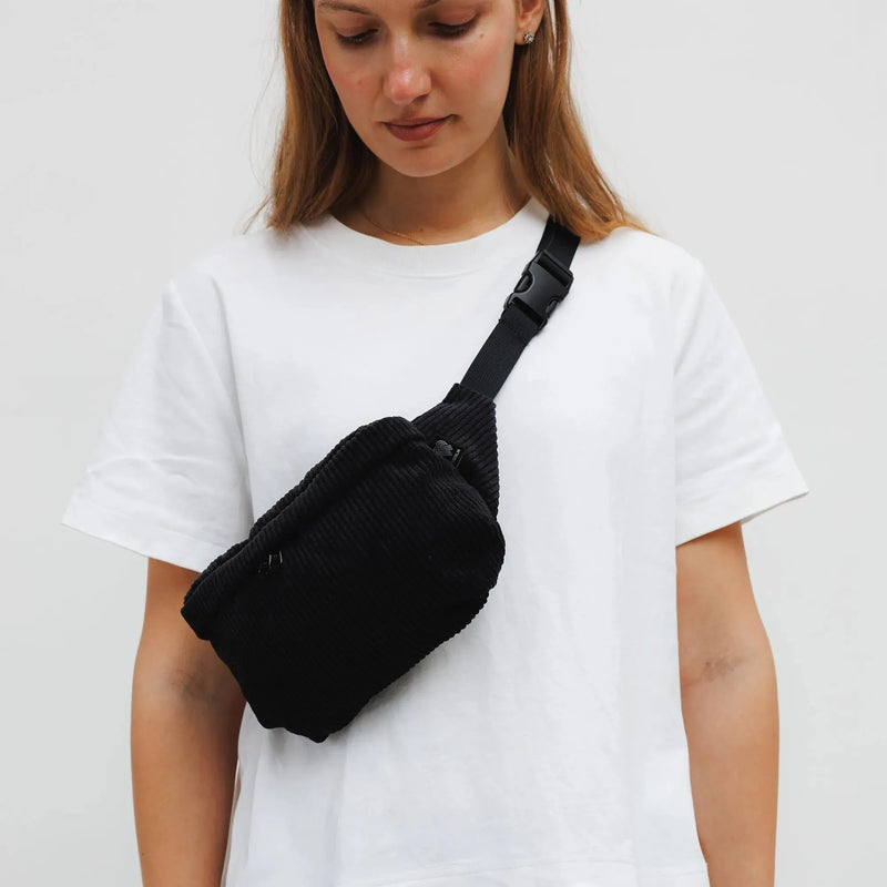 Bauchtasche eckig, Cord Schwarz Model1 (2) #farbe_schwarz