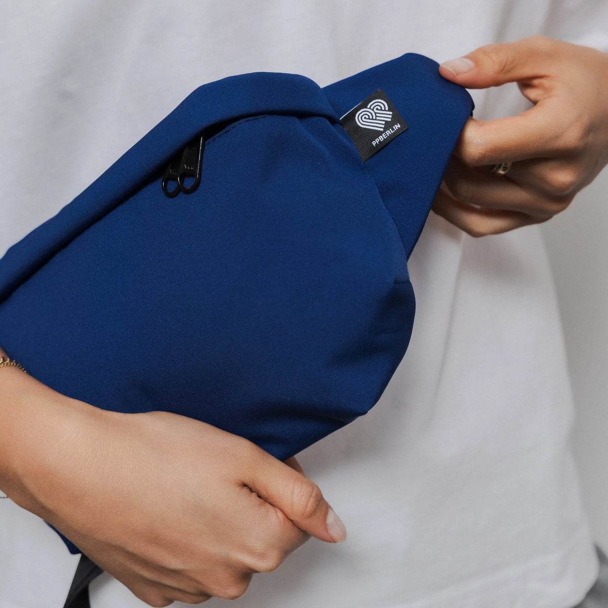 Bauchtasche eckig, Softshell Blau Detail1 (4) #farbe_blau